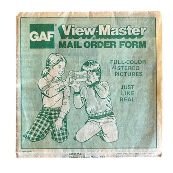 Vintage GAF View-Master Bundle – Red Viewer + 4 Reel Sets - Picture 5 of 9